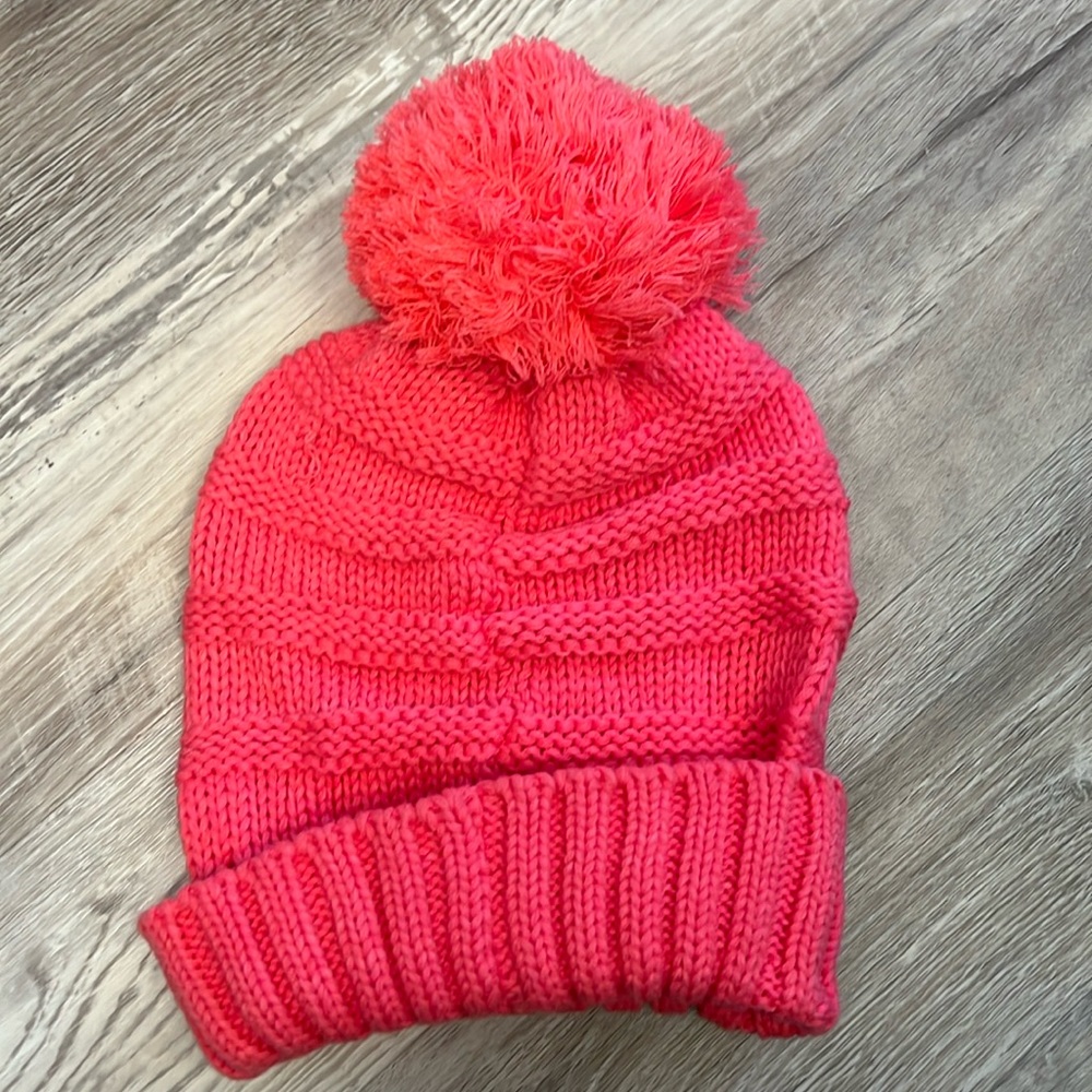CC Pink slouchy knit beanie with Pom - Picture 5 of 5
